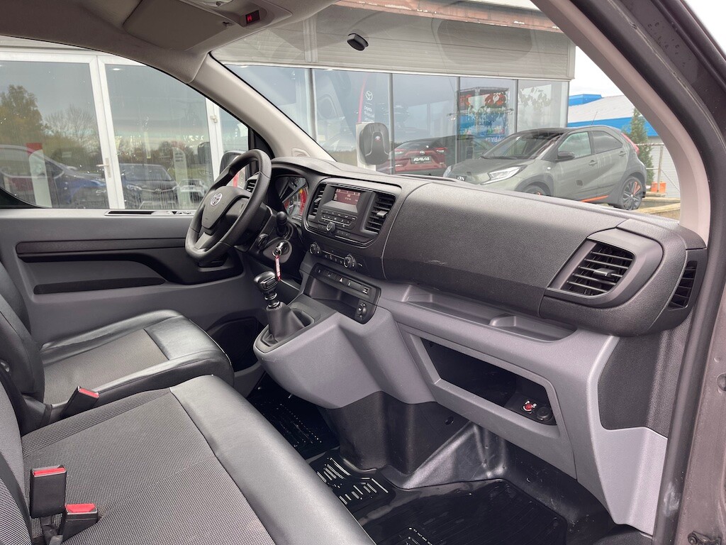 Toyota PROACE