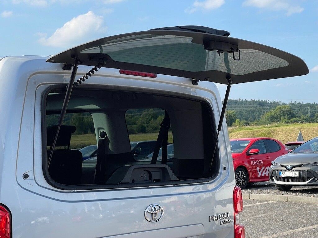 Toyota PROACE