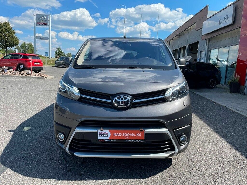 Toyota PROACE