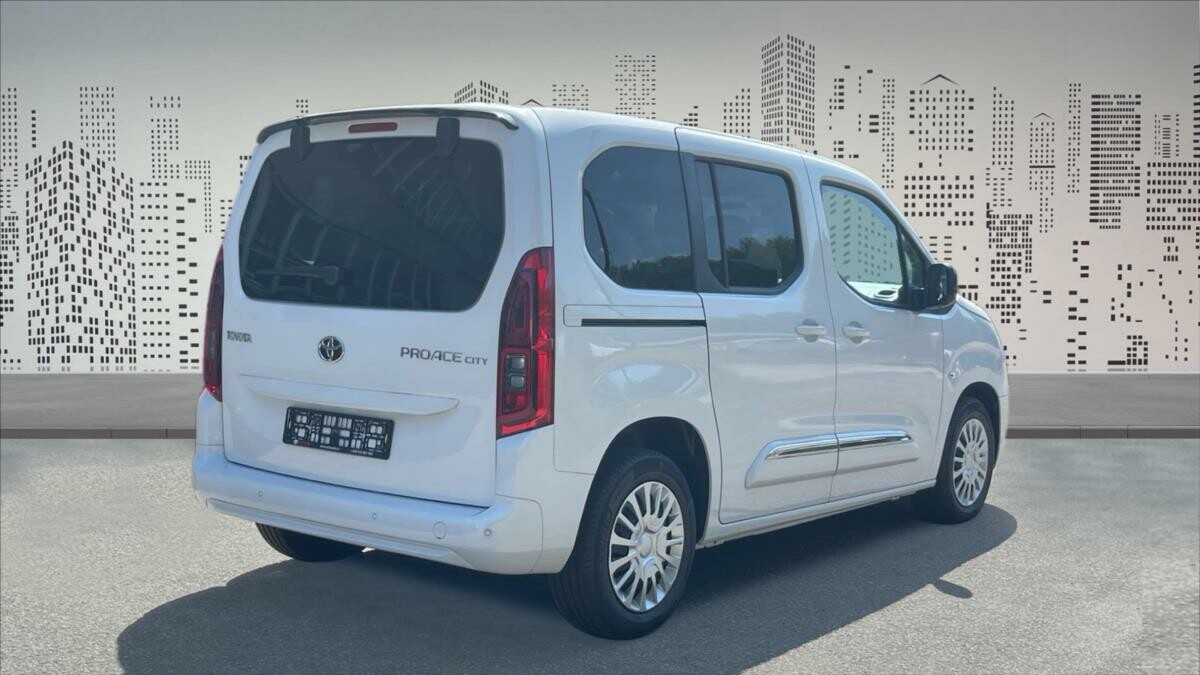 Toyota PROACE